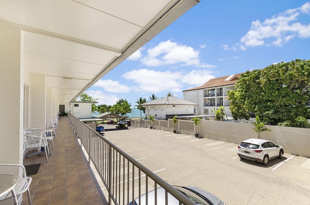 Beach House Motel Townsville Exteriér fotografie